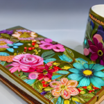 Explora tu creatividad: aprende sobre decoupage en nuestros cursos y talleres. ¡Descubre el arte detrás de las capas! #AprendeSobreDecoupage Sumérgete en la técnica decoupage con nuestros cursos y manual. Aprende sobre decoupage, crea y vende en línea.